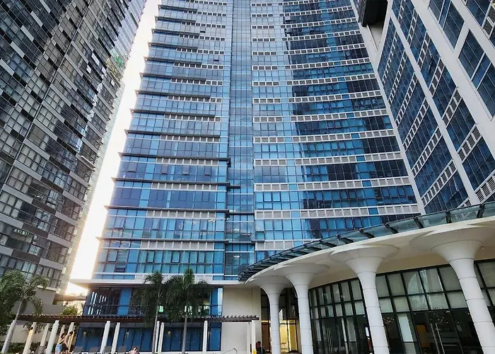 Apartment Bgc Uptown Parksuites King Bed With Balcony Sunset And View Manila